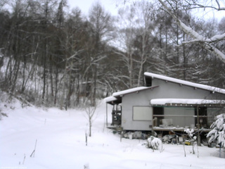 長野県菅平高原 ゆたか山荘 西側(坂上) 2026/01/07 08:45