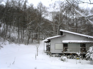長野県菅平高原 ゆたか山荘 西側(坂上) 2026/01/07 10:00