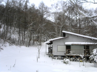 長野県菅平高原 ゆたか山荘 西側(坂上) 2026/01/07 11:45