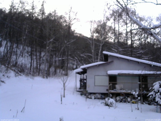 長野県菅平高原 ゆたか山荘 西側(坂上) 2026/01/07 17:00