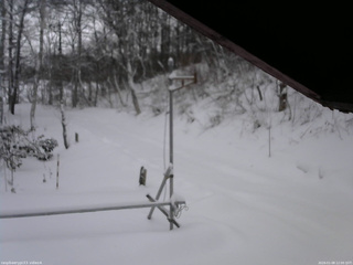 長野県菅平高原 ゆたか山荘 東側(坂下) 2026/01/08 12:00