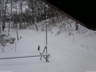 長野県菅平高原 ゆたか山荘 東側(坂下) 2026/01/08 12:15