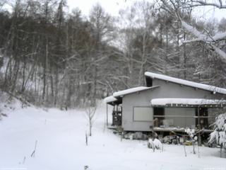 長野県菅平高原 ゆたか山荘 西側(坂上) 2026/01/08 12:30