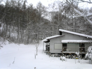 長野県菅平高原 ゆたか山荘 西側(坂上) 2026/01/08 12:45