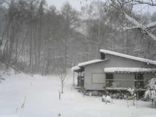 長野県菅平高原 ゆたか山荘 西側(坂上) 2026/01/08 14:45