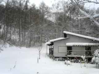 長野県菅平高原 ゆたか山荘 西側(坂上) 2026/01/08 15:15