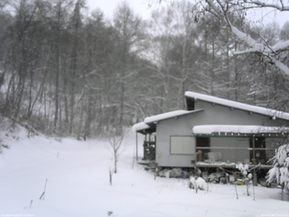 長野県菅平高原 ゆたか山荘 西側(坂上) 2026/01/08 15:45