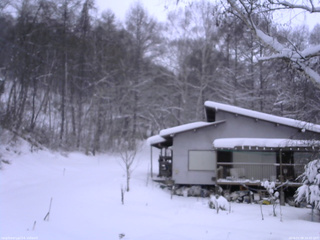 長野県菅平高原 ゆたか山荘 西側(坂上) 2026/01/08 16:45