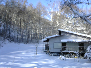 長野県菅平高原 ゆたか山荘 西側(坂上) 2026/01/09 09:30