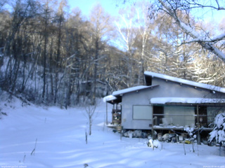 長野県菅平高原 ゆたか山荘 西側(坂上) 2026/01/10 08:30