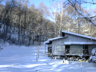 長野県菅平高原 ゆたか山荘 西側(坂上) 2026/01/10 09:00