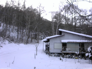 長野県菅平高原 ゆたか山荘 西側(坂上) 2026/01/10 15:45