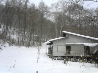 長野県菅平高原 ゆたか山荘 西側(坂上) 2026/01/11 10:00