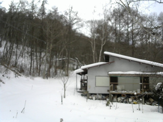長野県菅平高原 ゆたか山荘 西側(坂上) 2026/01/11 14:30