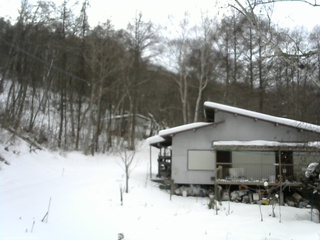 長野県菅平高原 ゆたか山荘 西側(坂上) 2026/01/11 14:45