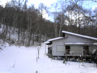 長野県菅平高原 ゆたか山荘 西側(坂上) 2026/01/11 15:00