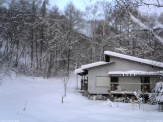 長野県菅平高原 ゆたか山荘 西側(坂上) 2026/01/13 07:00
