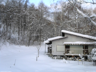 長野県菅平高原 ゆたか山荘 西側(坂上) 2026/01/13 07:15