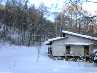 長野県菅平高原 ゆたか山荘 西側(坂上) 2026/01/14 07:30