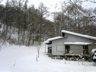 長野県菅平高原 ゆたか山荘 西側(坂上) 2026/01/14 12:45