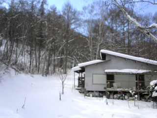 長野県菅平高原 ゆたか山荘 西側(坂上) 2026/01/14 13:30