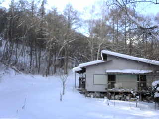 長野県菅平高原 ゆたか山荘 西側(坂上) 2026/01/14 14:00