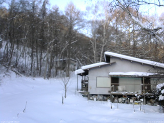 長野県菅平高原 ゆたか山荘 西側(坂上) 2026/01/15 07:45
