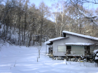 長野県菅平高原 ゆたか山荘 西側(坂上) 2026/01/15 09:00