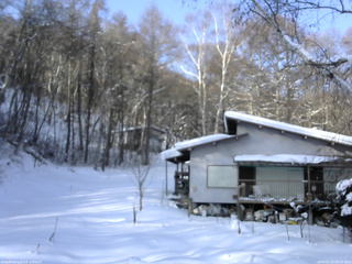 長野県菅平高原 ゆたか山荘 西側(坂上) 2026/01/15 09:15
