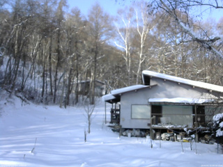 長野県菅平高原 ゆたか山荘 西側(坂上) 2026/01/15 09:30