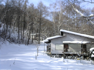 長野県菅平高原 ゆたか山荘 西側(坂上) 2026/01/15 10:45