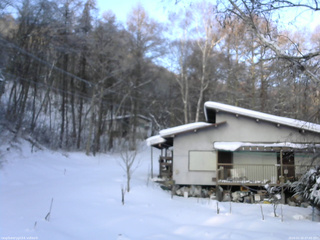 長野県菅平高原 ゆたか山荘 西側(坂上) 2026/01/16 07:45