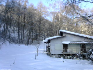 長野県菅平高原 ゆたか山荘 西側(坂上) 2026/01/16 08:30