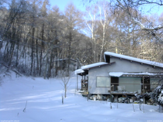 長野県菅平高原 ゆたか山荘 西側(坂上) 2026/01/16 08:45