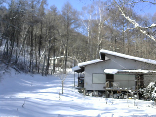 長野県菅平高原 ゆたか山荘 西側(坂上) 2026/01/16 11:30