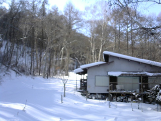 長野県菅平高原 ゆたか山荘 西側(坂上) 2026/01/16 13:15