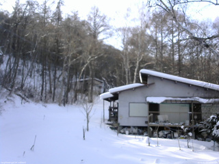 長野県菅平高原 ゆたか山荘 西側(坂上) 2026/01/16 14:00