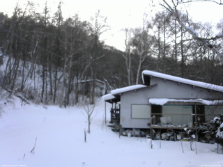 長野県菅平高原 ゆたか山荘 西側(坂上) 2026/01/16 15:45