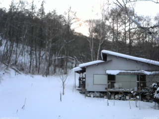 長野県菅平高原 ゆたか山荘 西側(坂上) 2026/01/16 16:45