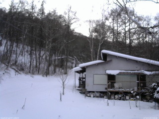 長野県菅平高原 ゆたか山荘 西側(坂上) 2026/01/16 17:00