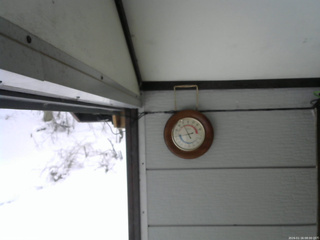 長野県菅平高原 ゆたか山荘 温度計 2026/01/16 08:00