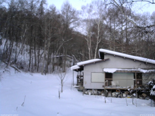 長野県菅平高原 ゆたか山荘 西側(坂上) 2026/01/17 06:45