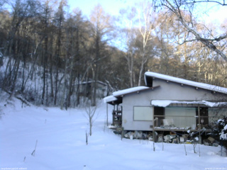 長野県菅平高原 ゆたか山荘 西側(坂上) 2026/01/17 08:00