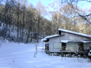 長野県菅平高原 ゆたか山荘 西側(坂上) 2026/01/17 08:30