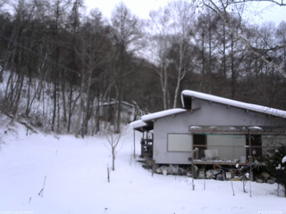 長野県菅平高原 ゆたか山荘 西側(坂上) 2026/01/17 16:45