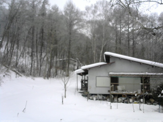 長野県菅平高原 ゆたか山荘 西側(坂上) 2026/01/18 08:45