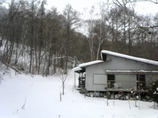 長野県菅平高原 ゆたか山荘 西側(坂上) 2026/01/18 13:45
