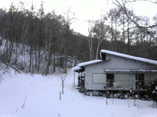 長野県菅平高原 ゆたか山荘 西側(坂上) 2026/01/18 15:45
