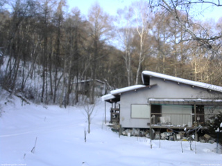 長野県菅平高原 ゆたか山荘 西側(坂上) 2026/01/19 08:15