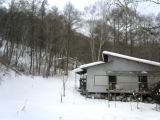 長野県菅平高原 ゆたか山荘 西側(坂上) 2026/01/19 11:45